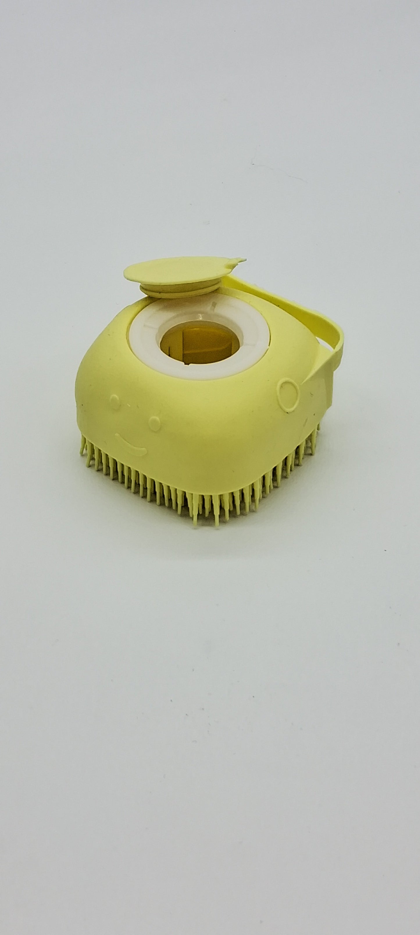 Pamper Shampoo & Massage Brush