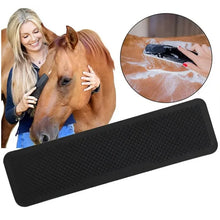 Horse brush, massage brush, cleaning, massage and hair scraper, cleaning horse equipment, horse bathing, pet horse hooves